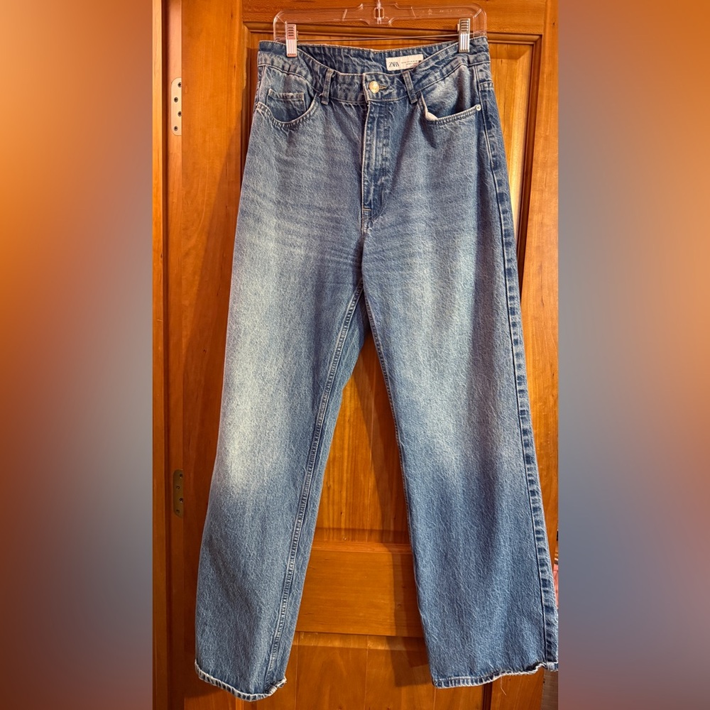 Zara Relaxed Fit Blue Jeans